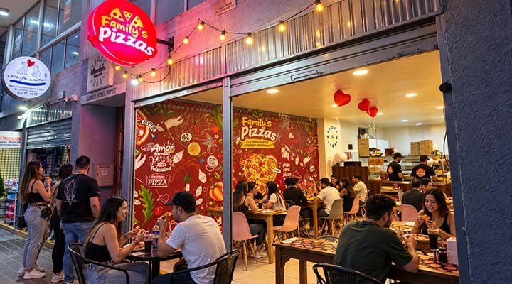 Fachada de Family's Pizzas Antioquia Family's Pizzas Caldas Antioquia
